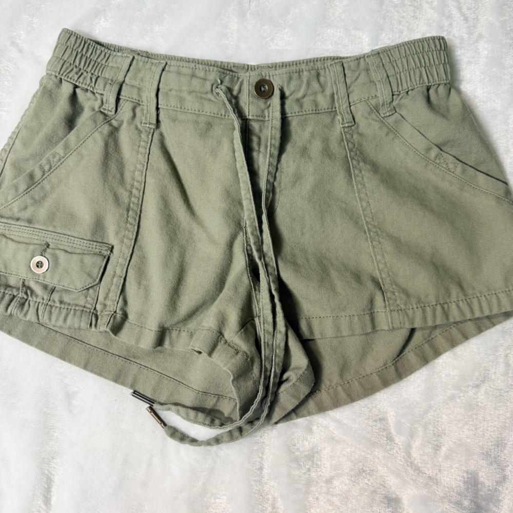 Happily Grey Sage Green Linen Blend Shorts Womens M Casual Coastal